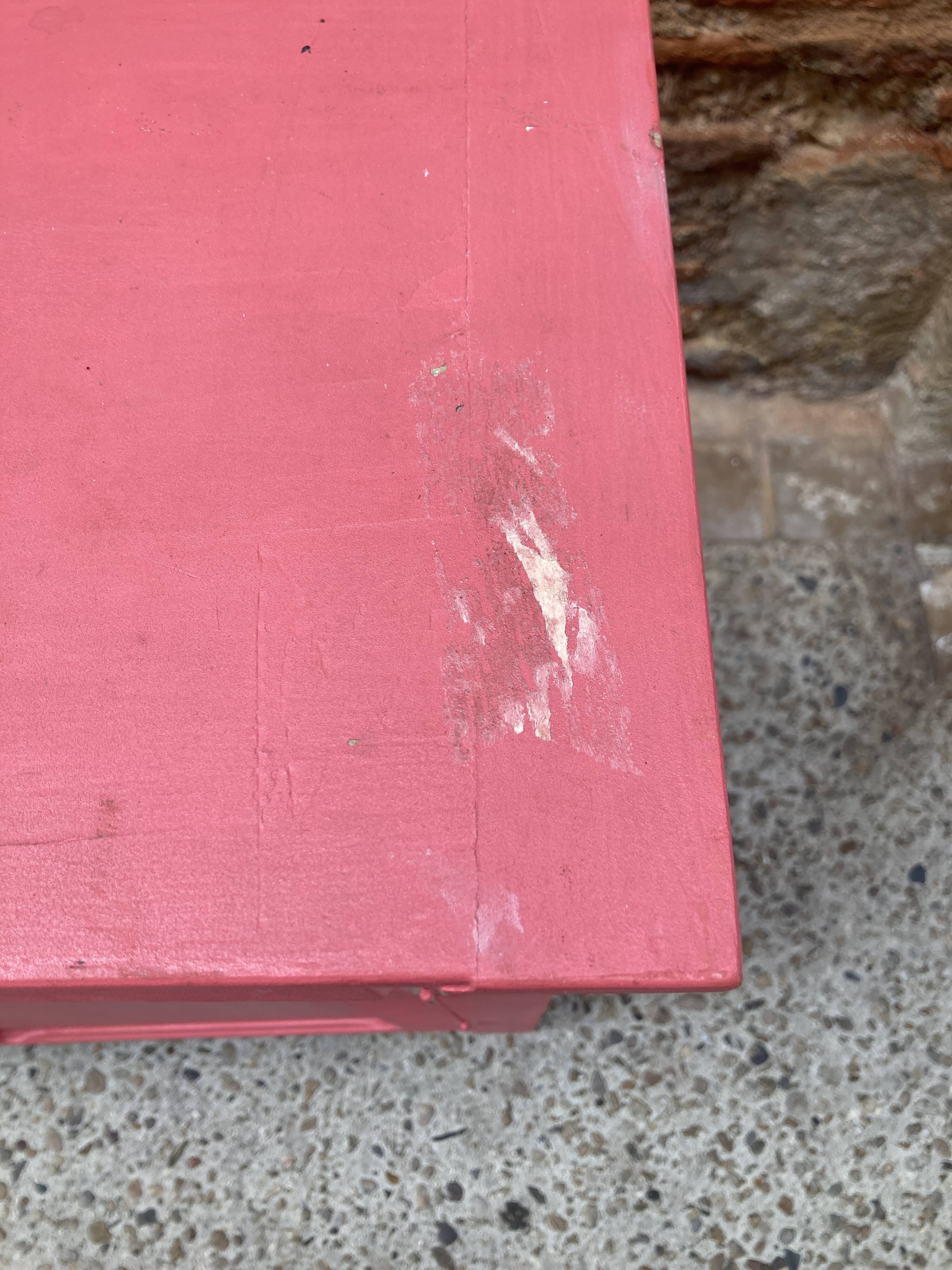 Pink Parisian buffet