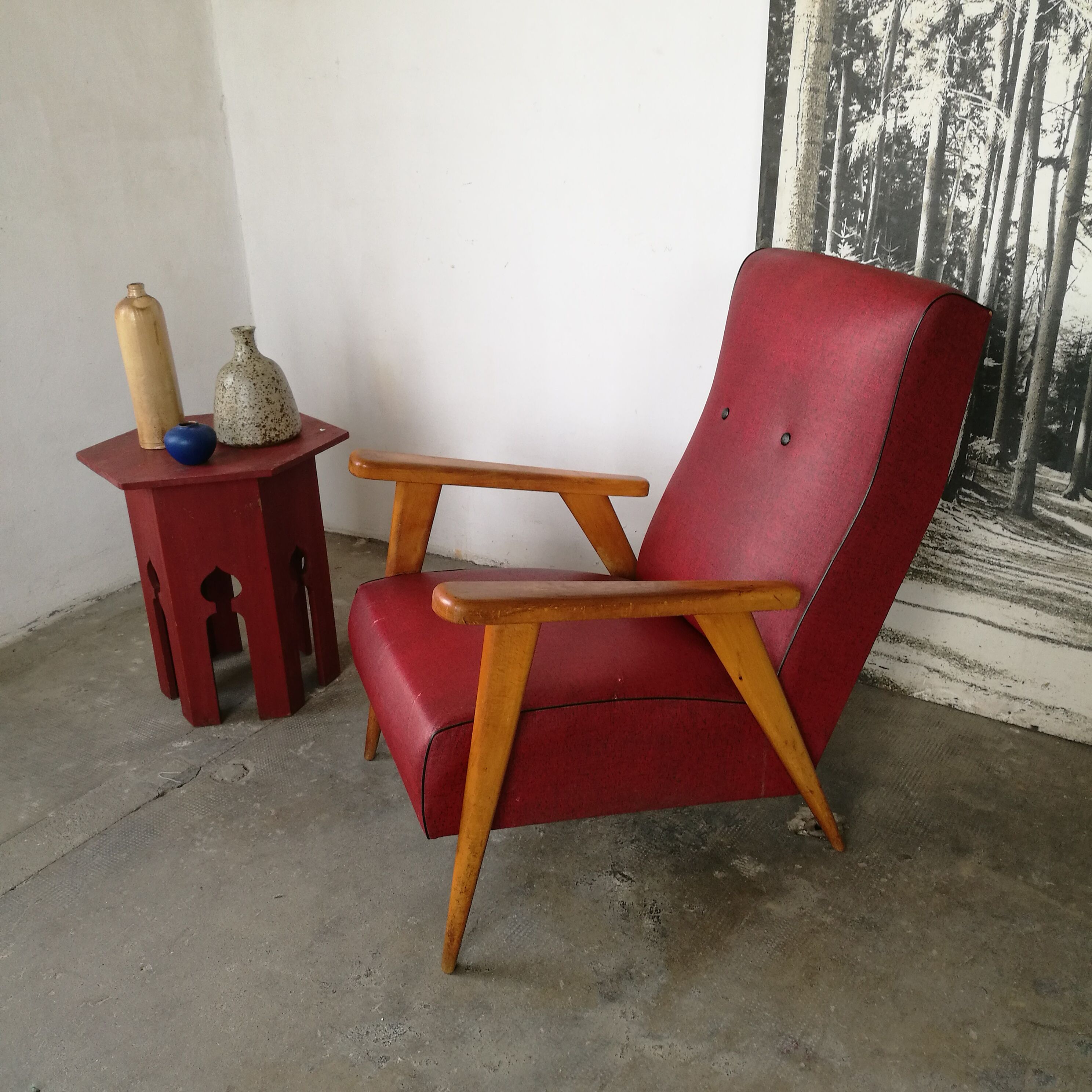 Vintage armchair base compass skaï red