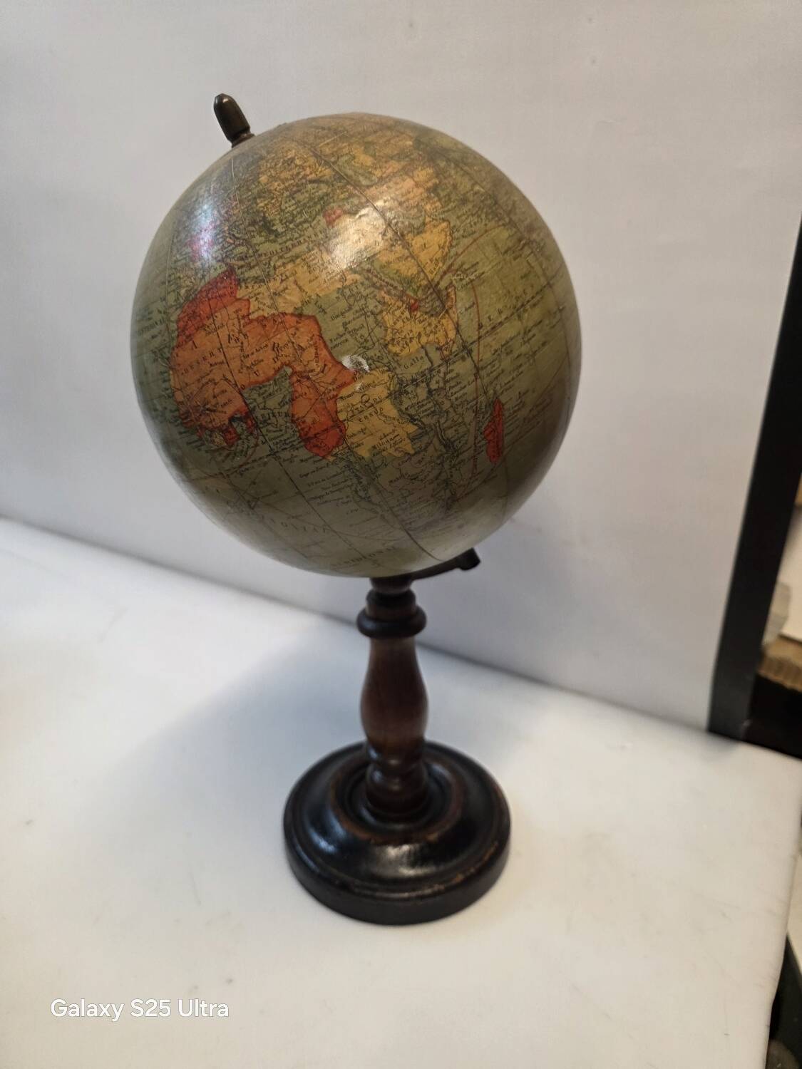 Terrestrial globe napoleon iii, g. thomas