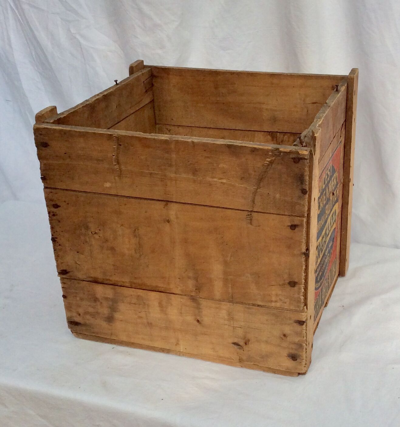 Solid and stable old wooden case