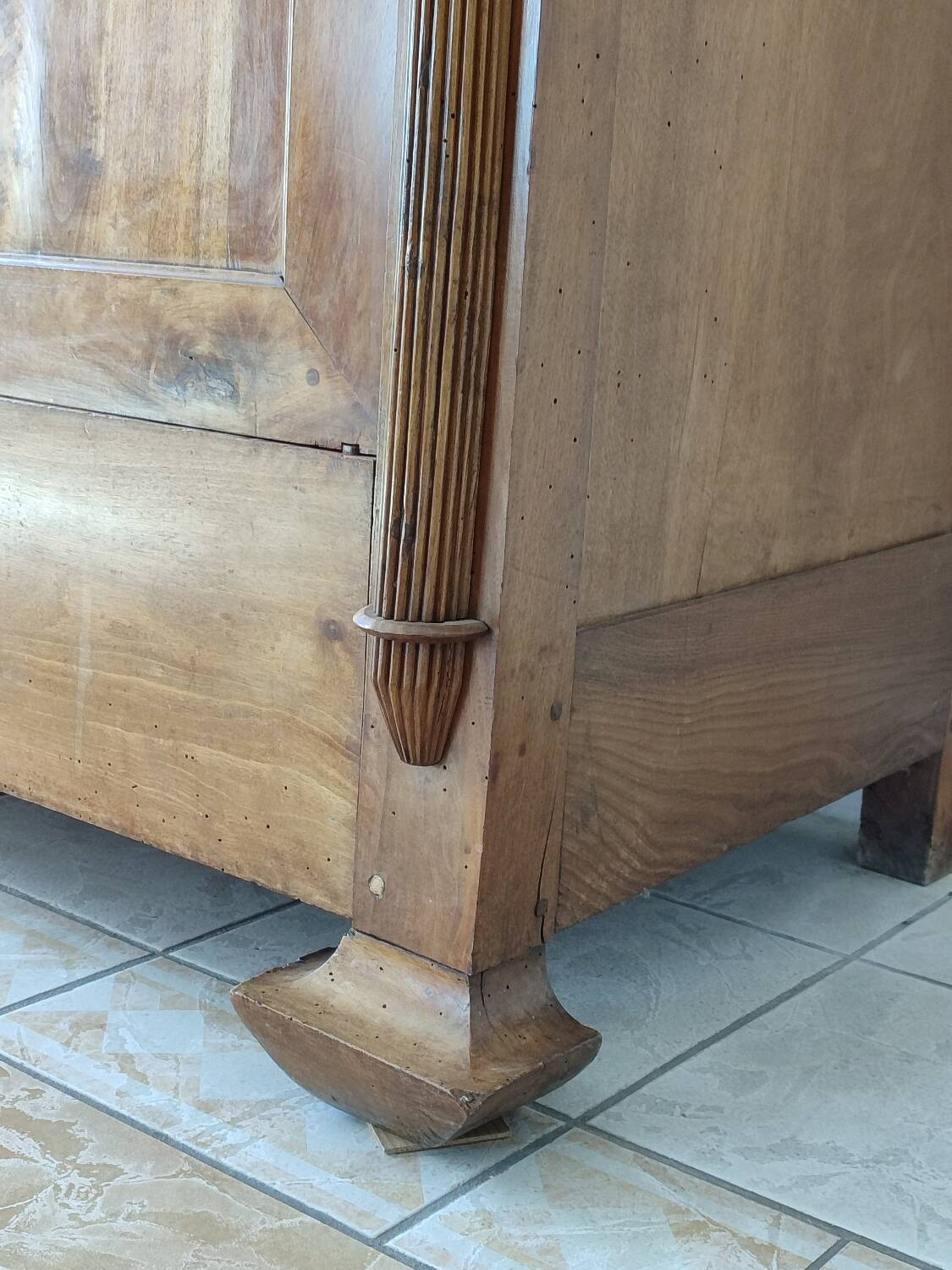 Armoire ancienne en bois