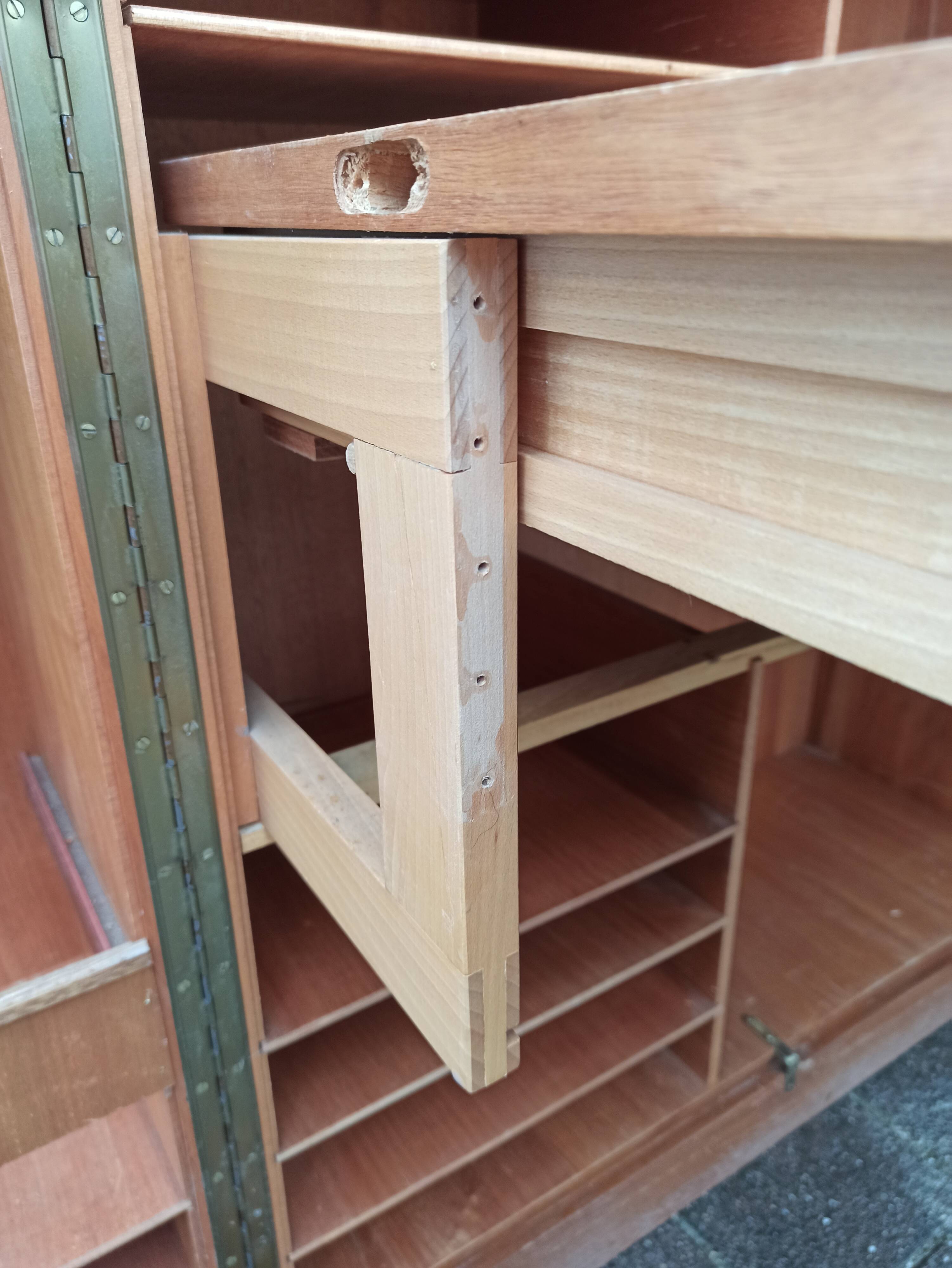 Folding desk says "Magic box" by designers Mummenthaler - Meier, Switzerland