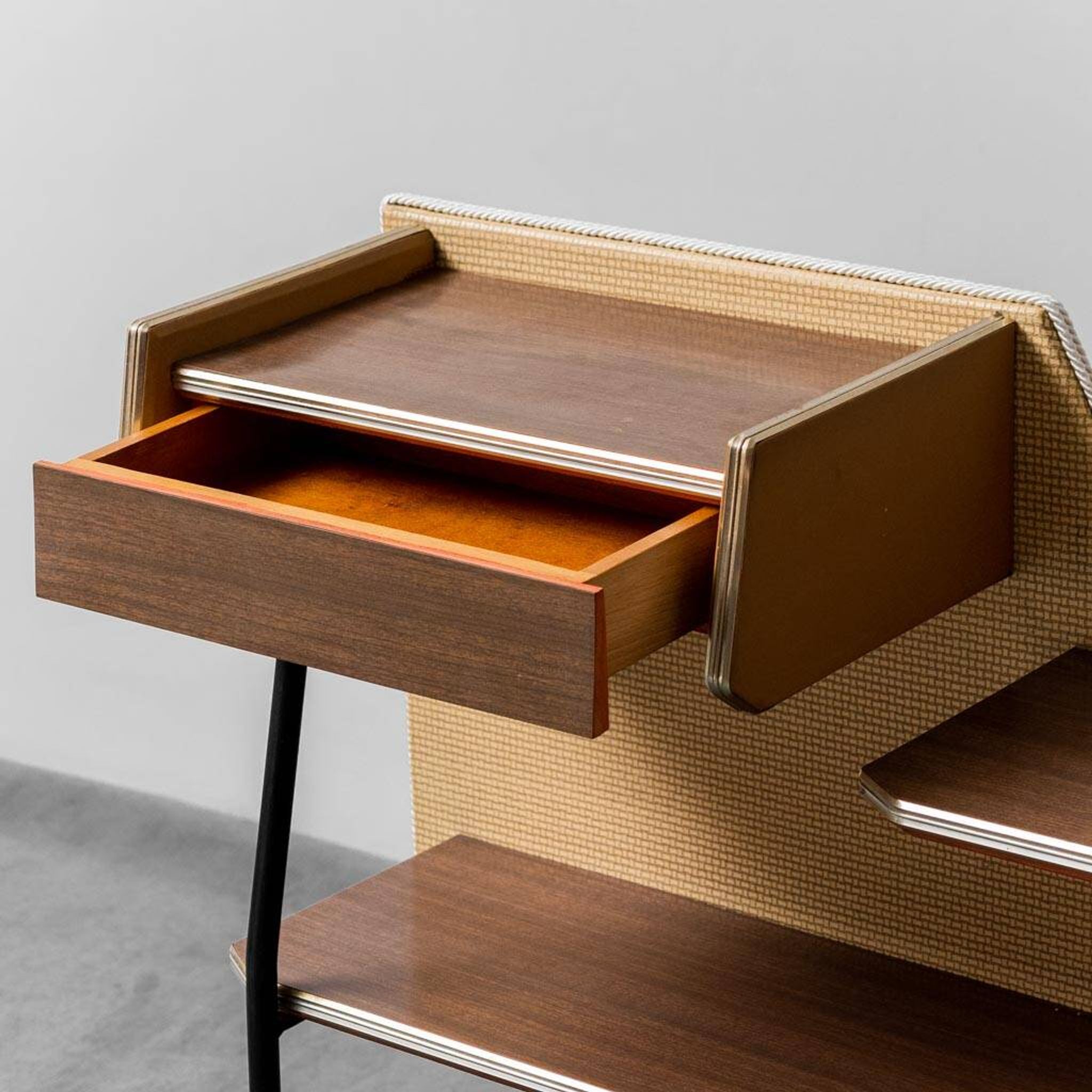 Console in legno 2 sedie in tessuto anni ’60 vintage modernariato