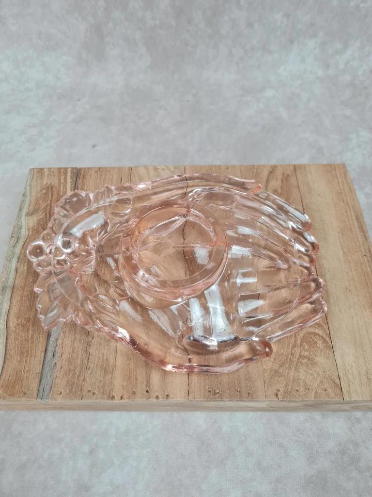 Vintage pink glass catchall / ashtray, hands joined.
