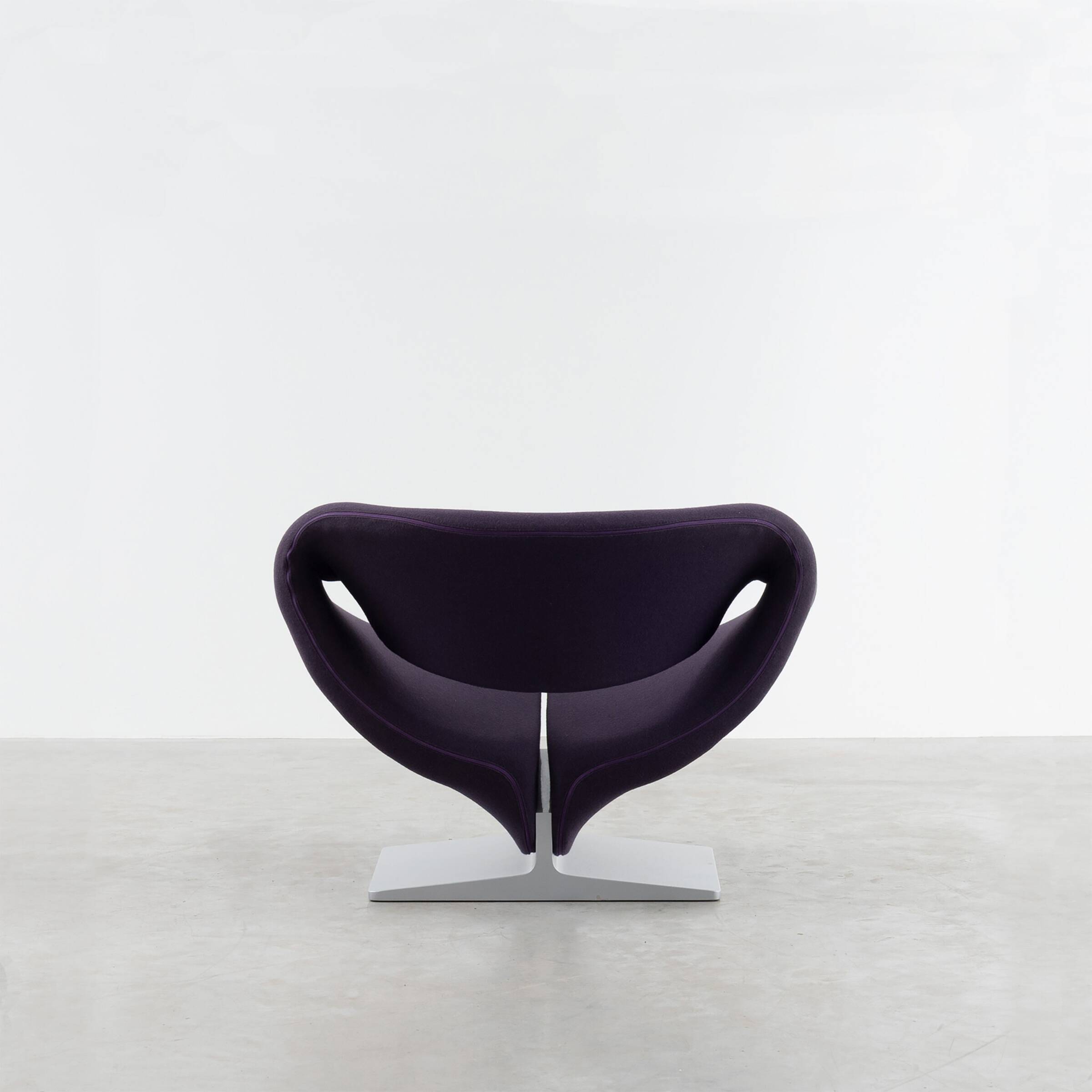 Pierre Paulin Ribbon Lounge Chair and Ottoman in Purple fabric for Artifort
