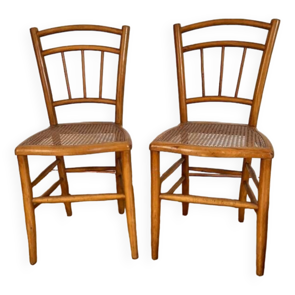 Paire de chaises cannées