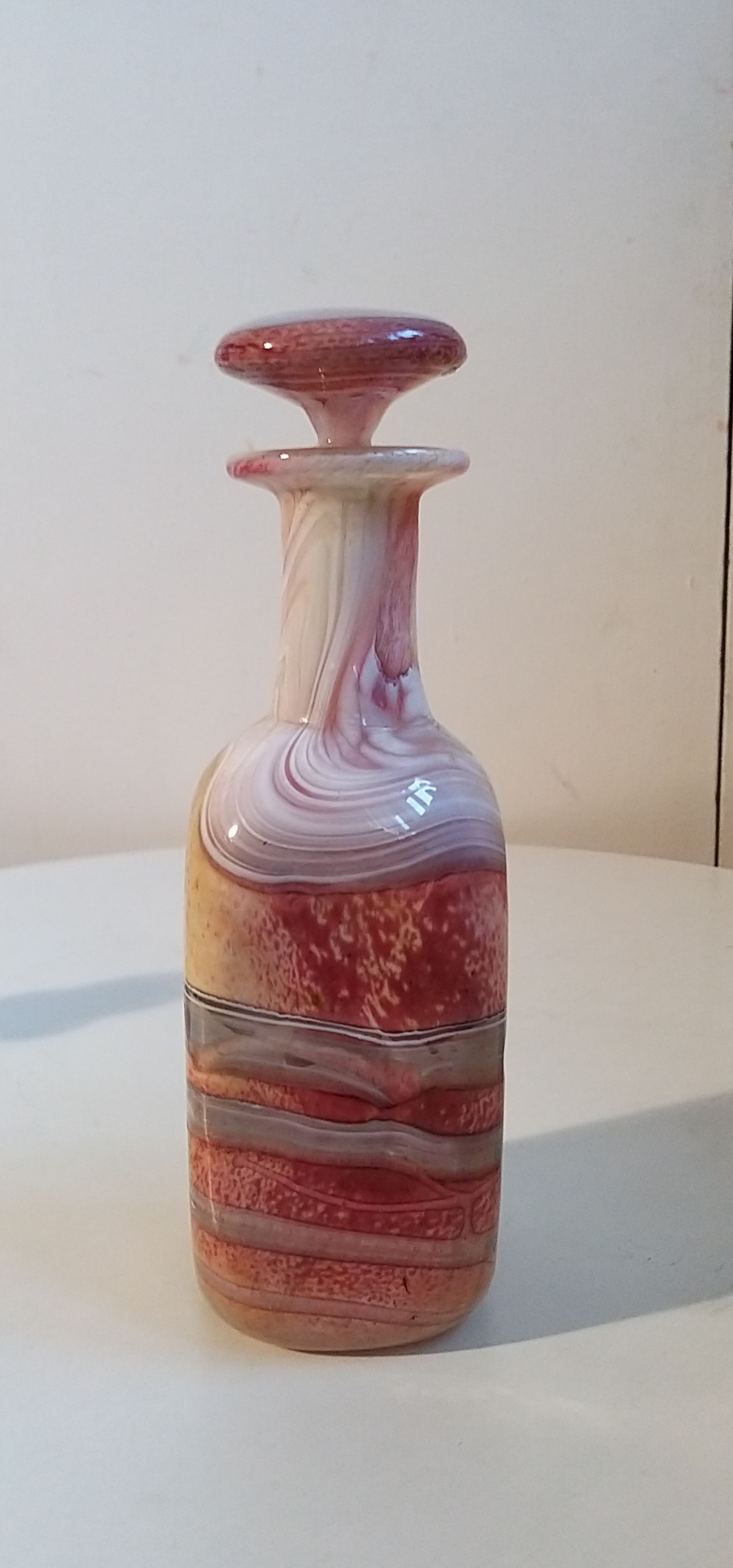 Murano's hand-blown glass carafe multilayered with its cap. 1960/1970.