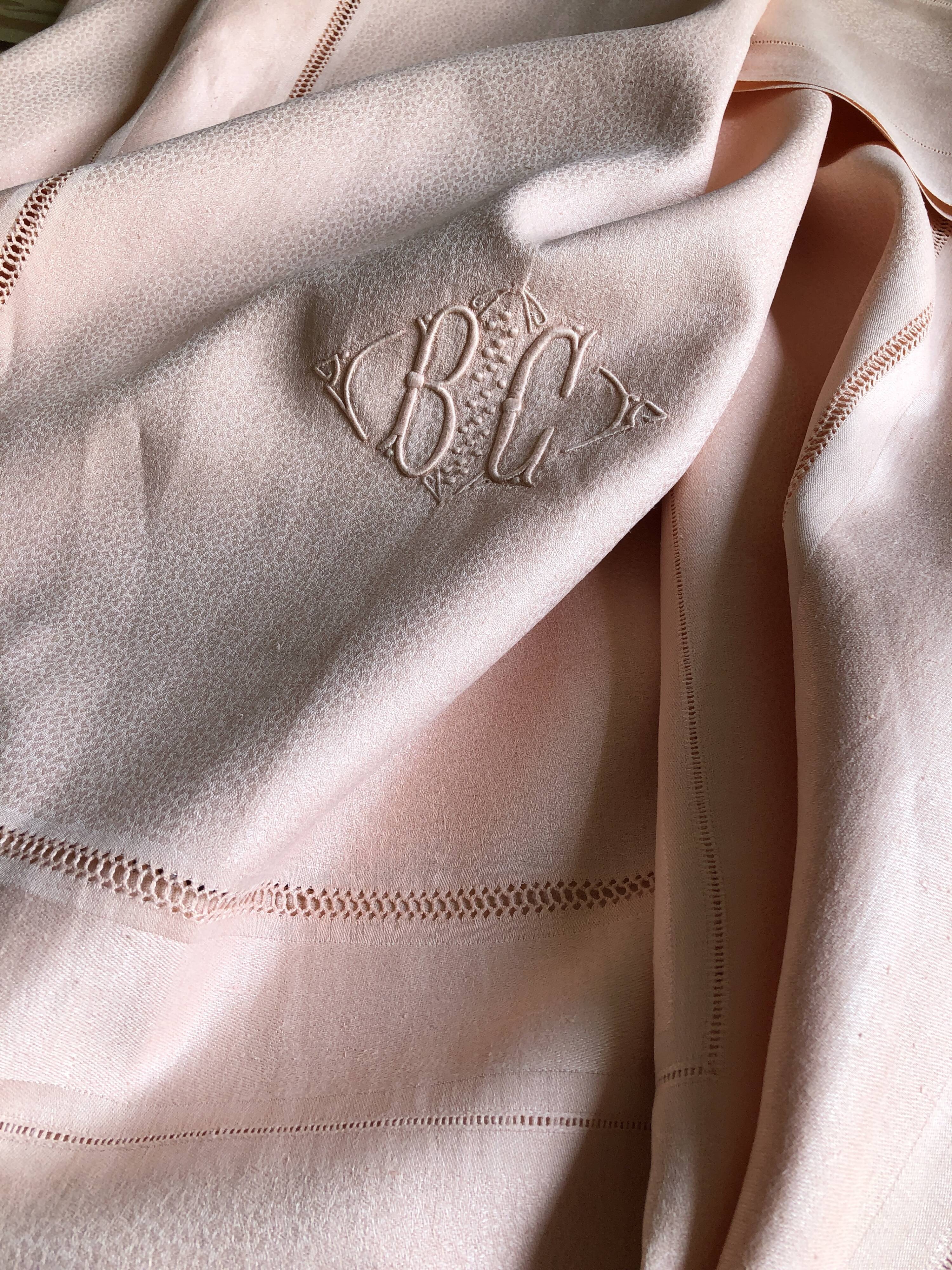 Old damsed tablecloth in linen and silk coral