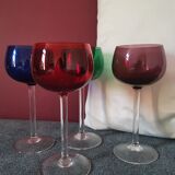 Ensemble verre à pied multicolore