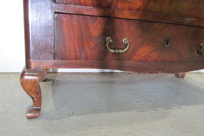 Secretary with ladies' seat