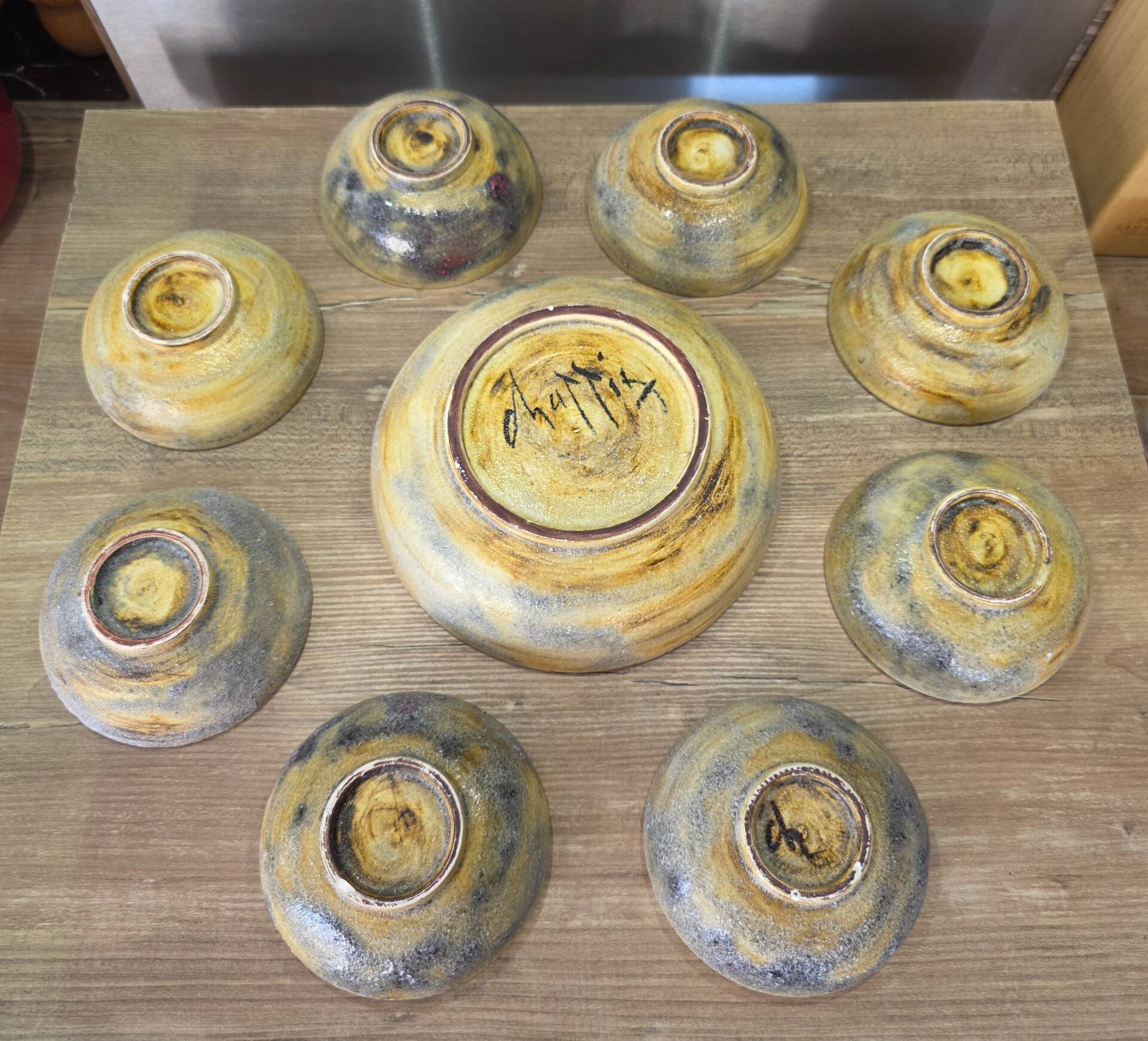 Magnificent vintage service in Vallauris fat lava from the 60s-70s, signed.