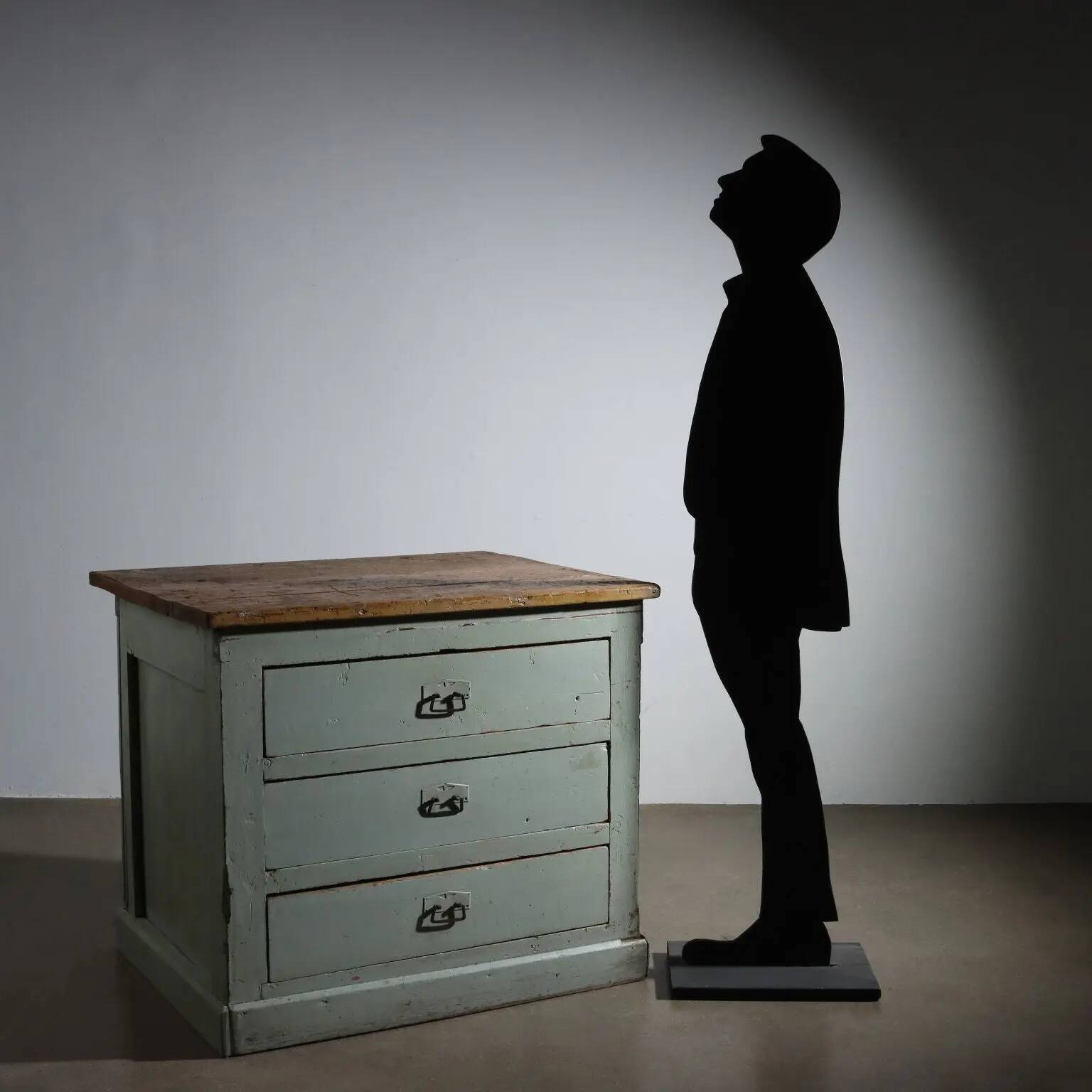Commode vintage style industriel en sapin émaillé XX Century