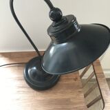 Industrial swan collar lamp