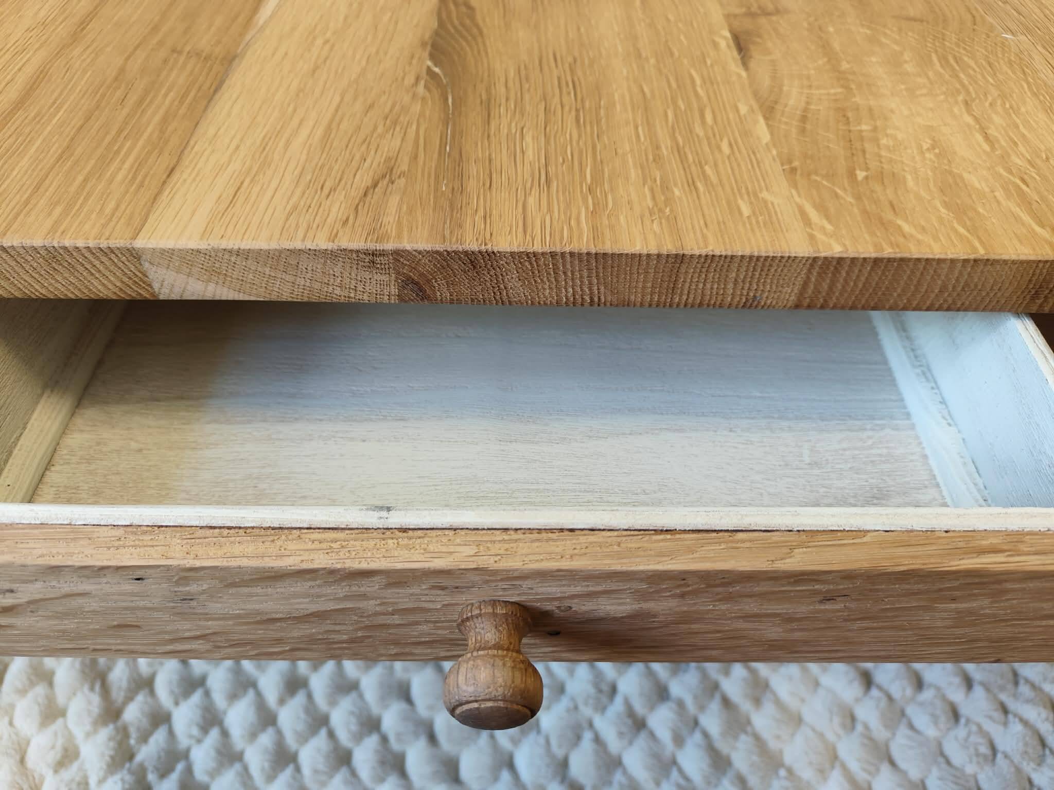 Farmhouse coffee table in oak