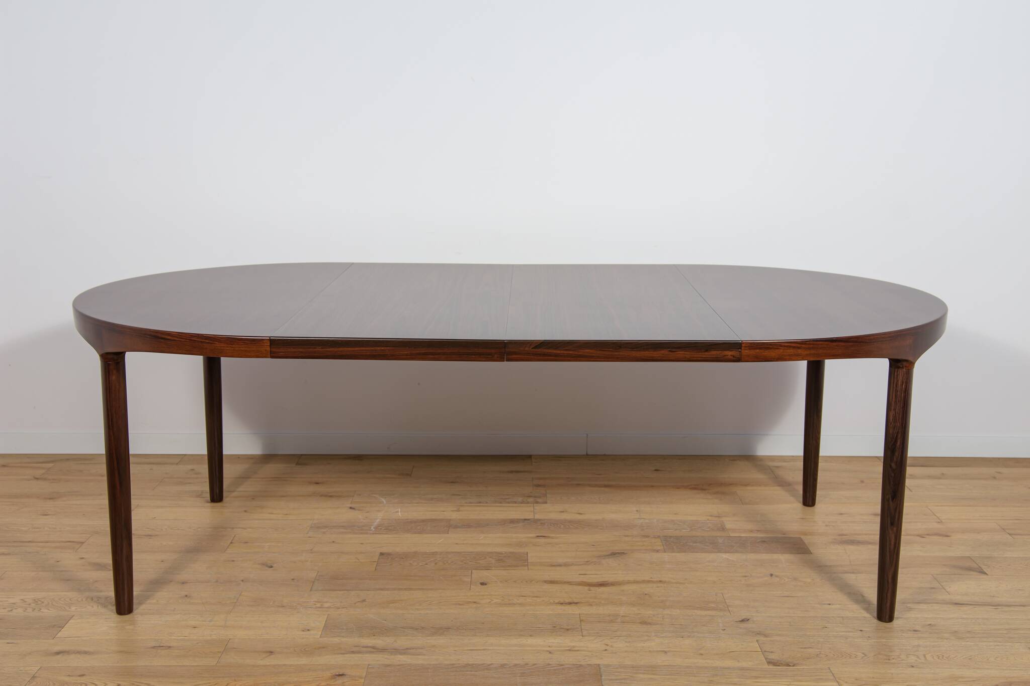 Mid-Century Extendable  Rosewood Dining Table by Harry Østergaard for Rande