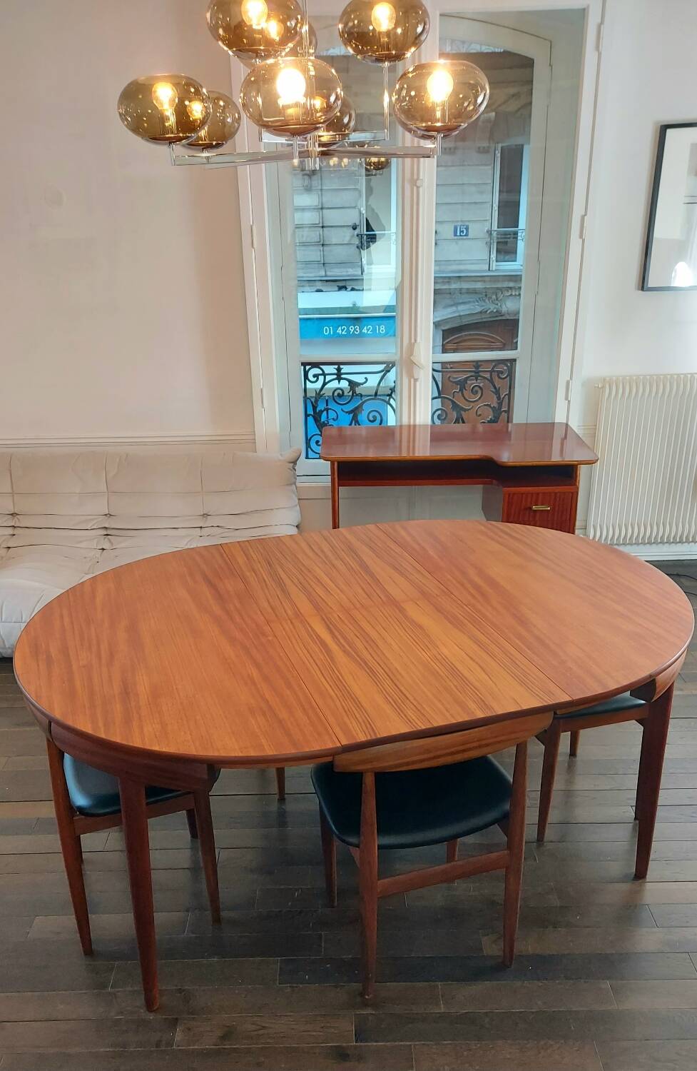 “Roundette” chair and extendable table set stamped Frem Røjle by designer Hans Olsen - 1962