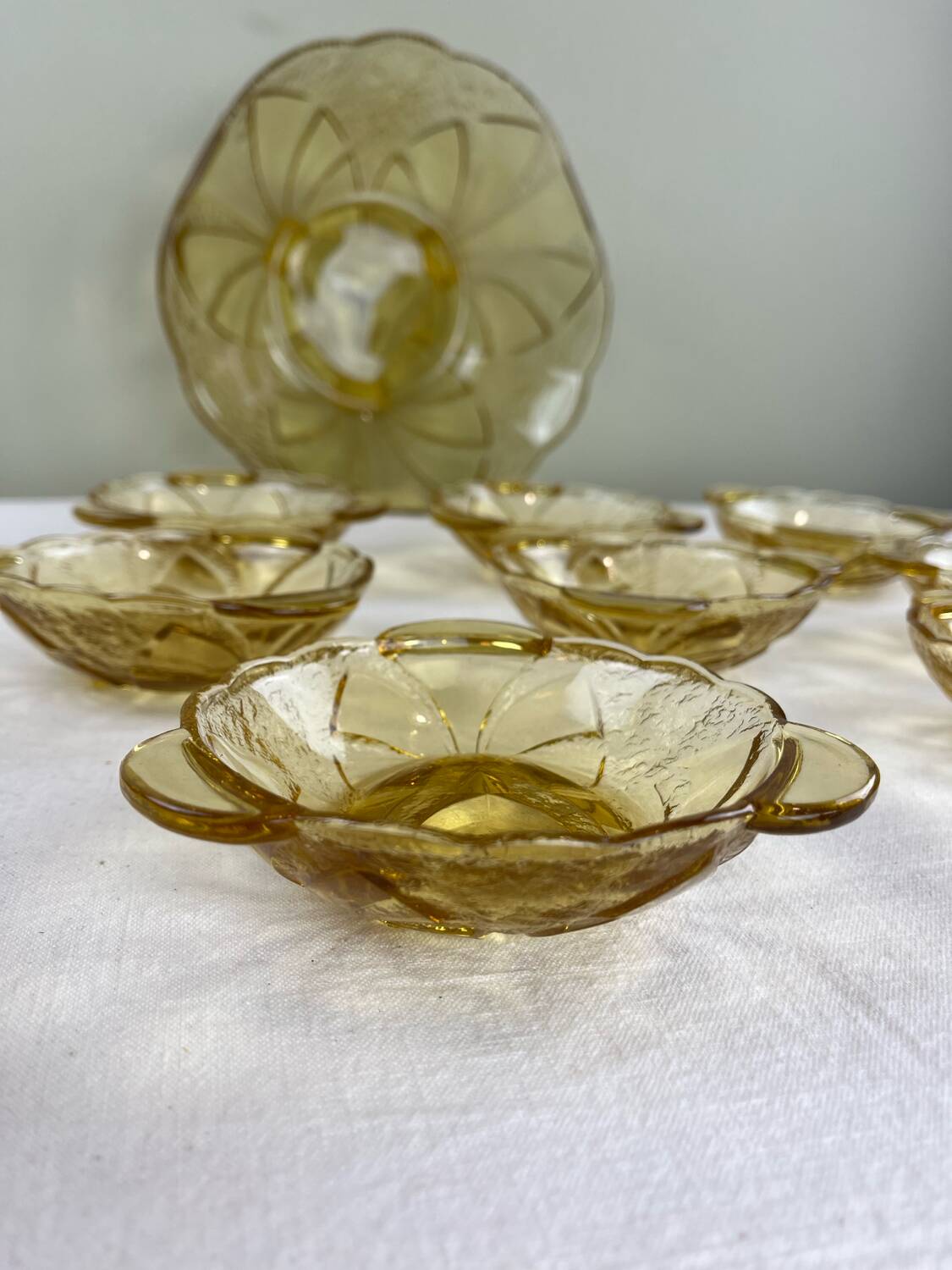 Amber Art Deco service