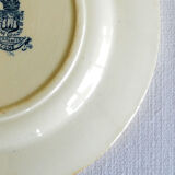 Flat plate porcelain of Gien pattern Roosters