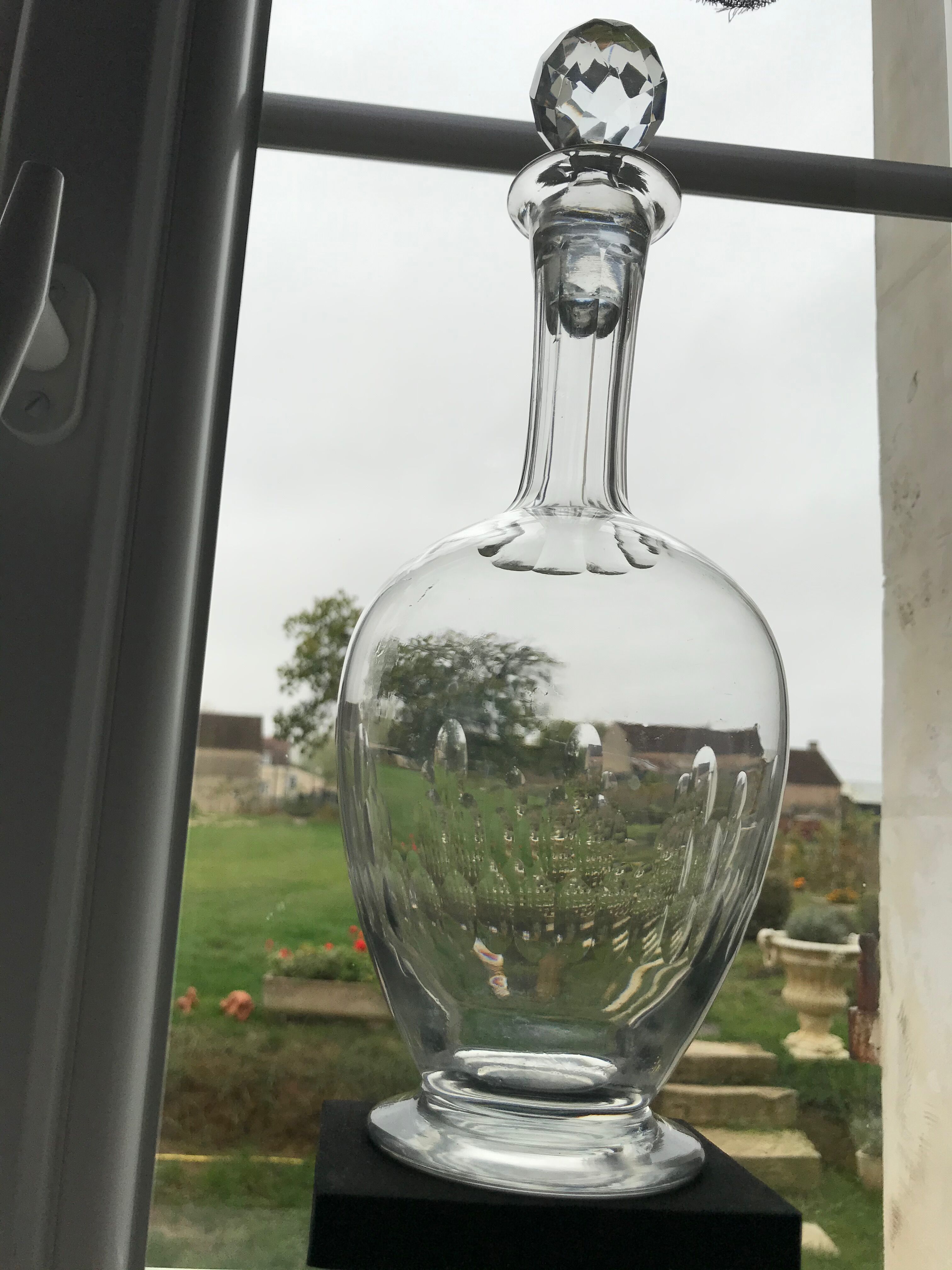 Set of 6 glasses and 1 carafe in style