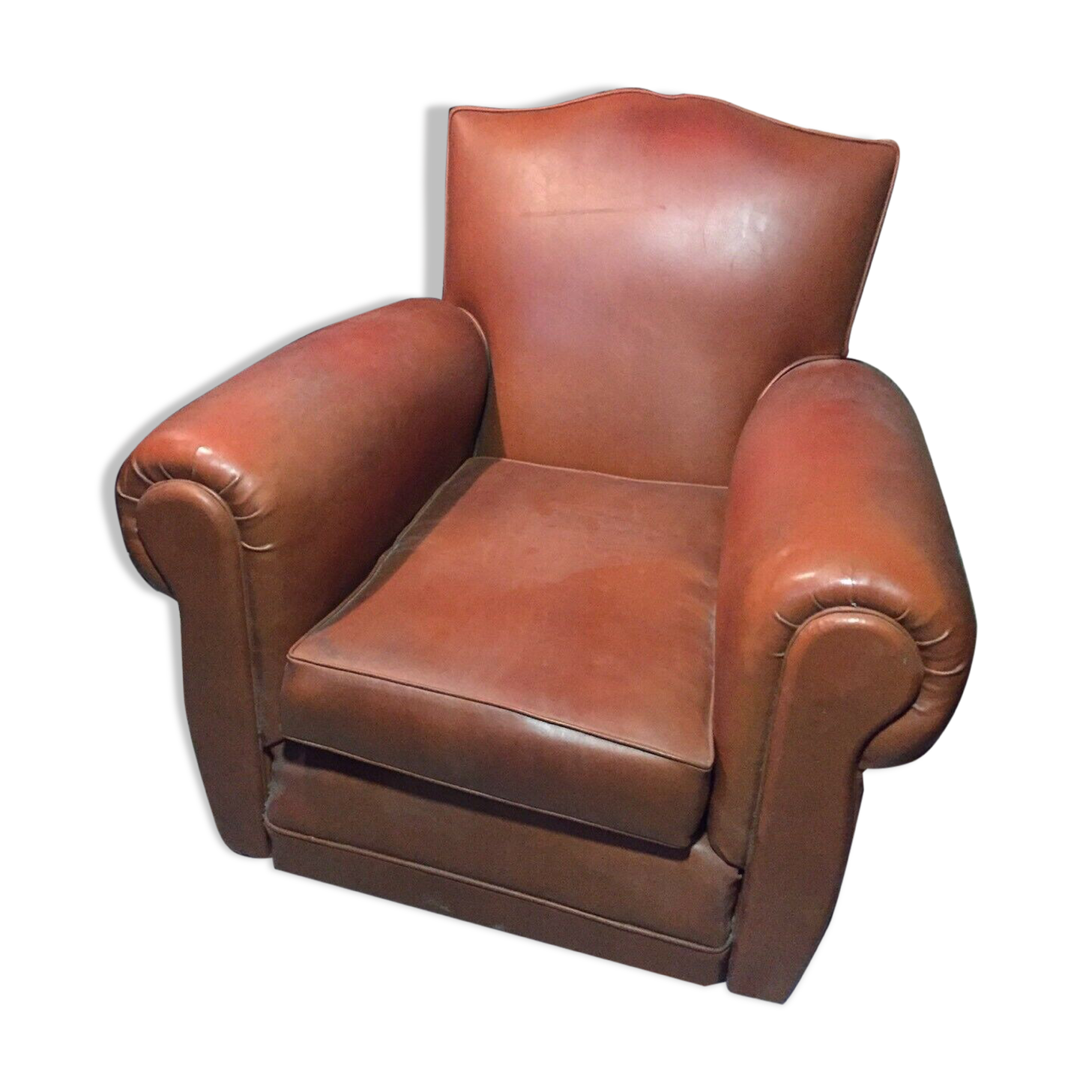 Club armchair moustache in brown leather