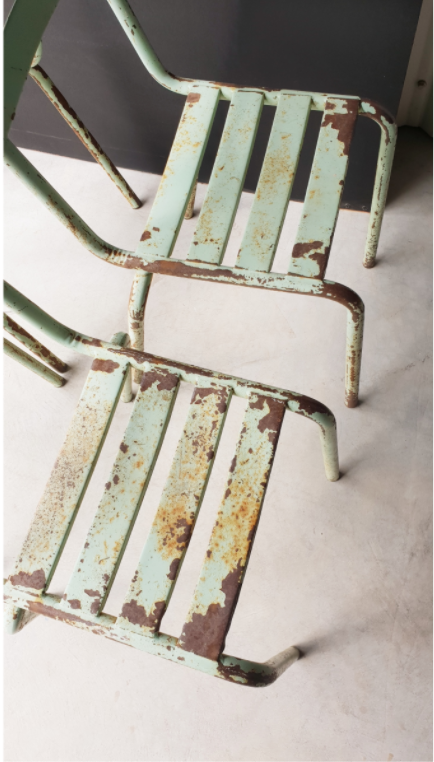 Set of 4 metal chairs