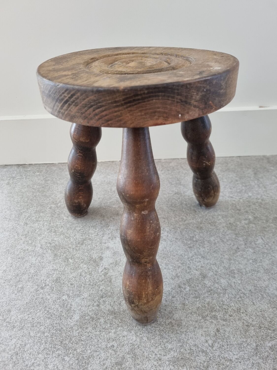 Brutalist trading stool