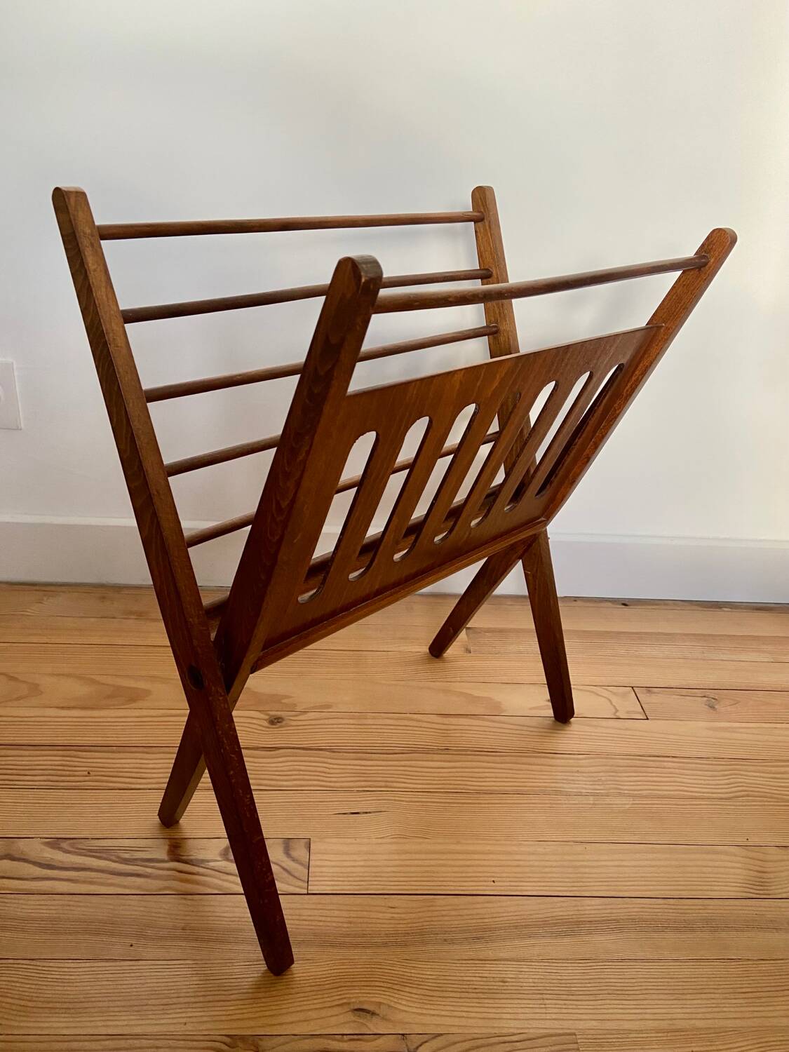 Scandinavian magazine rack