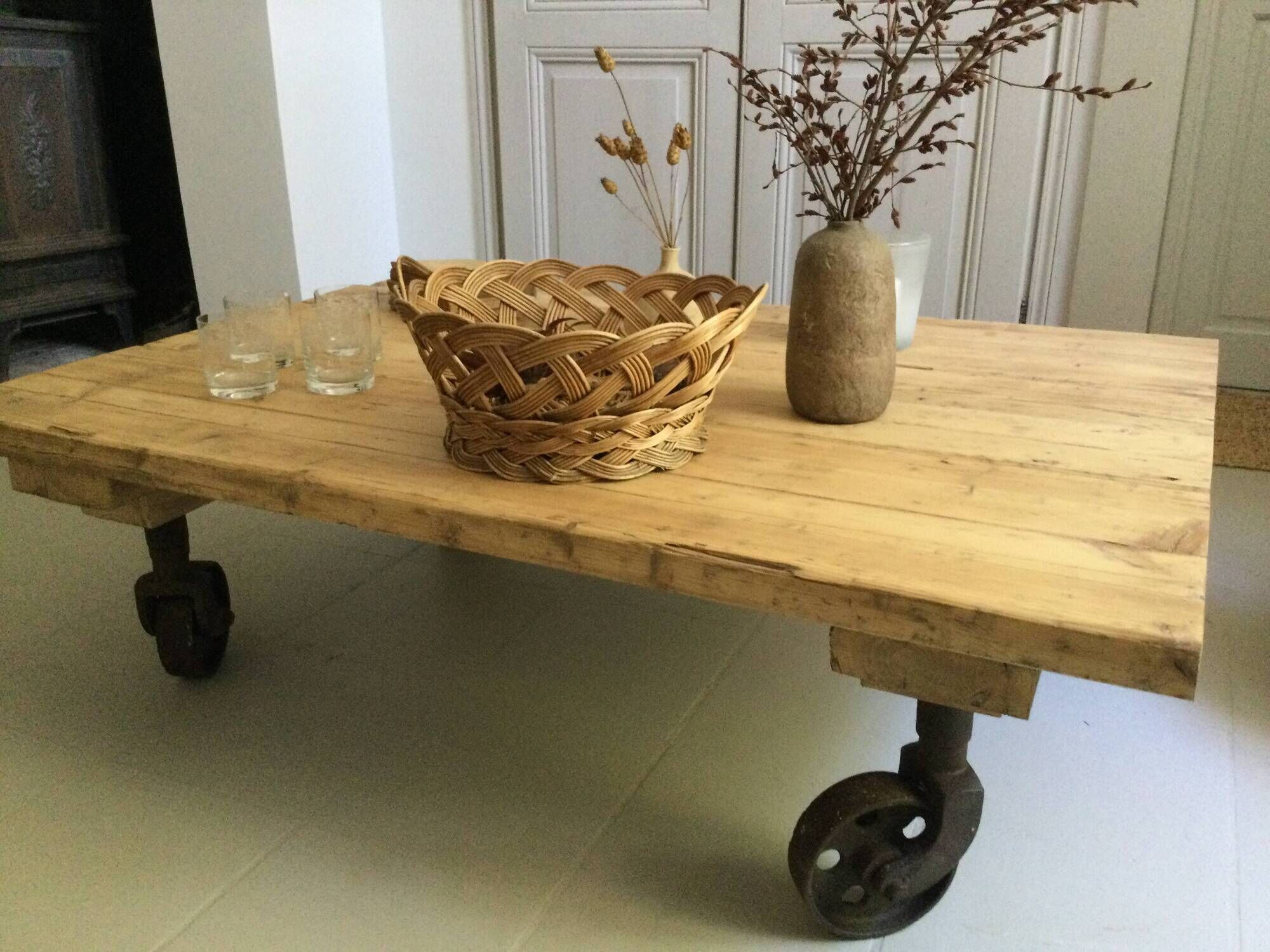 Coffee table on wheels