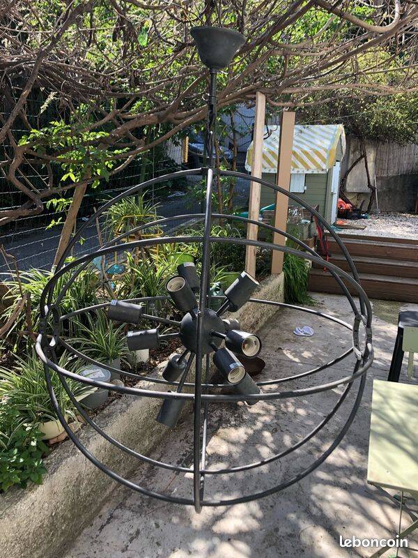 Sputnik signature metal chandelier