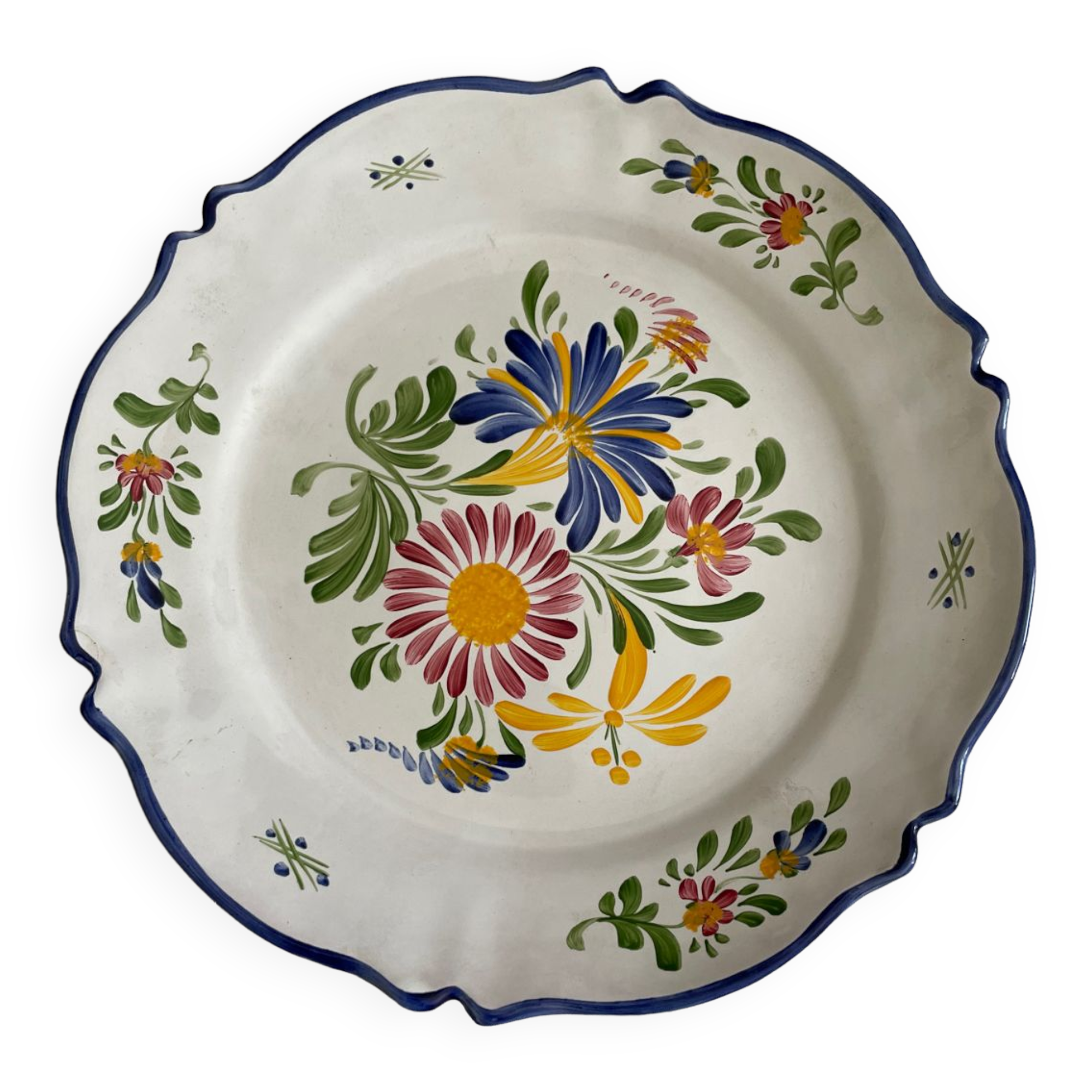 Flat flowery plate