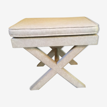 Tabouret entièrement recouvert de tissu