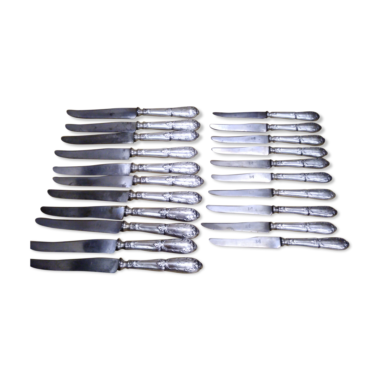 Table knife service and dessert knives
