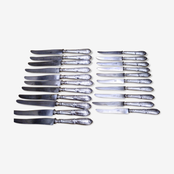 Table knife service and dessert knives