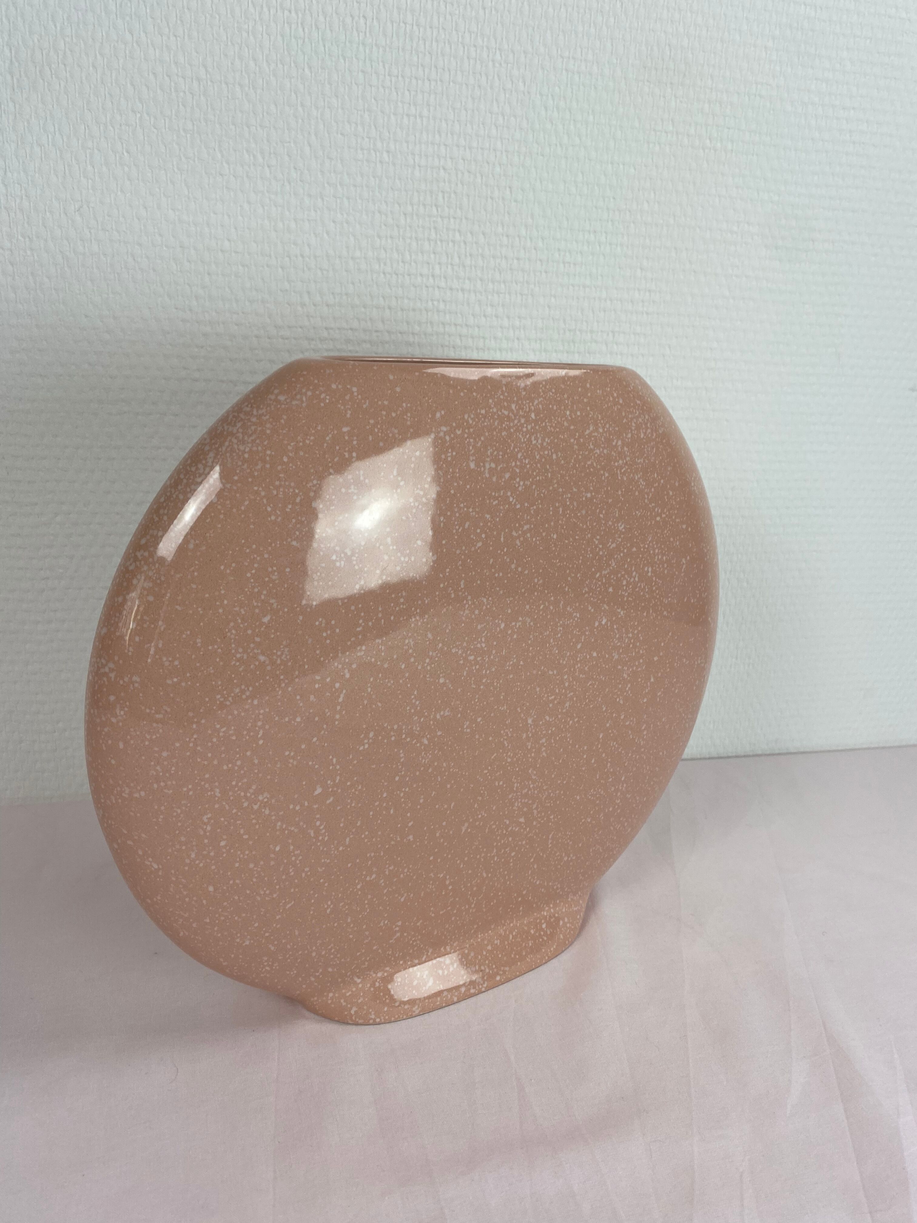 Pink and white speckled round vase