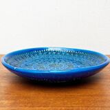 Large wall plate Rimini Blu Italian mid-century by Aldo Londi for Bitossi, 1960s.