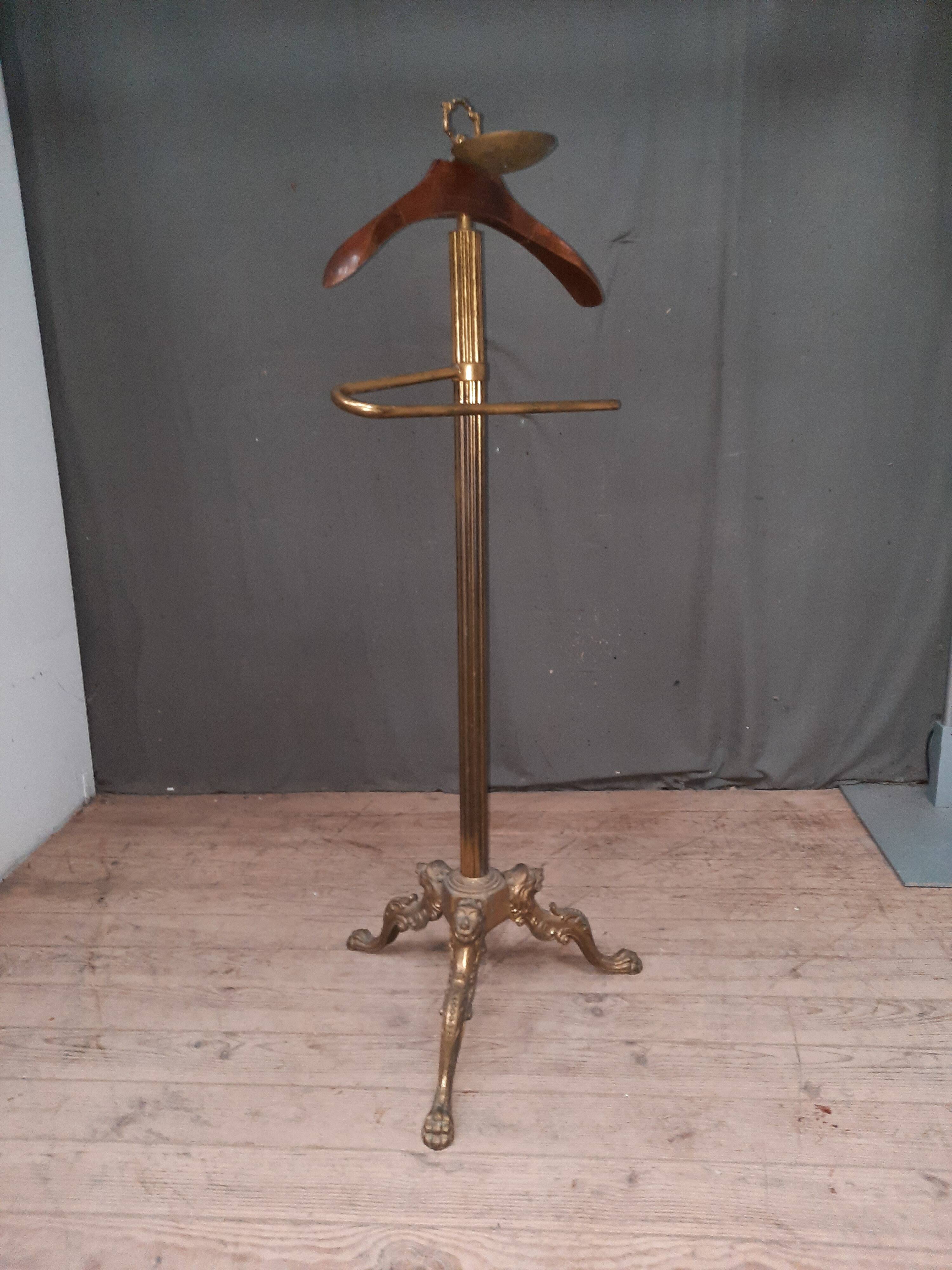 Valet de nuit en laiton