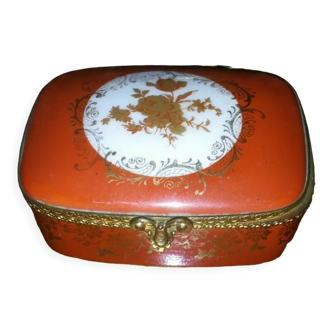 Limoges porcelain box enhanced with gilded metal and decoration