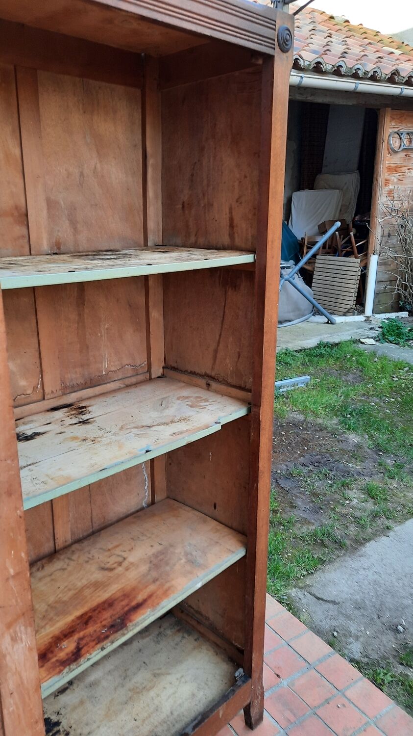 Armoire parisienne