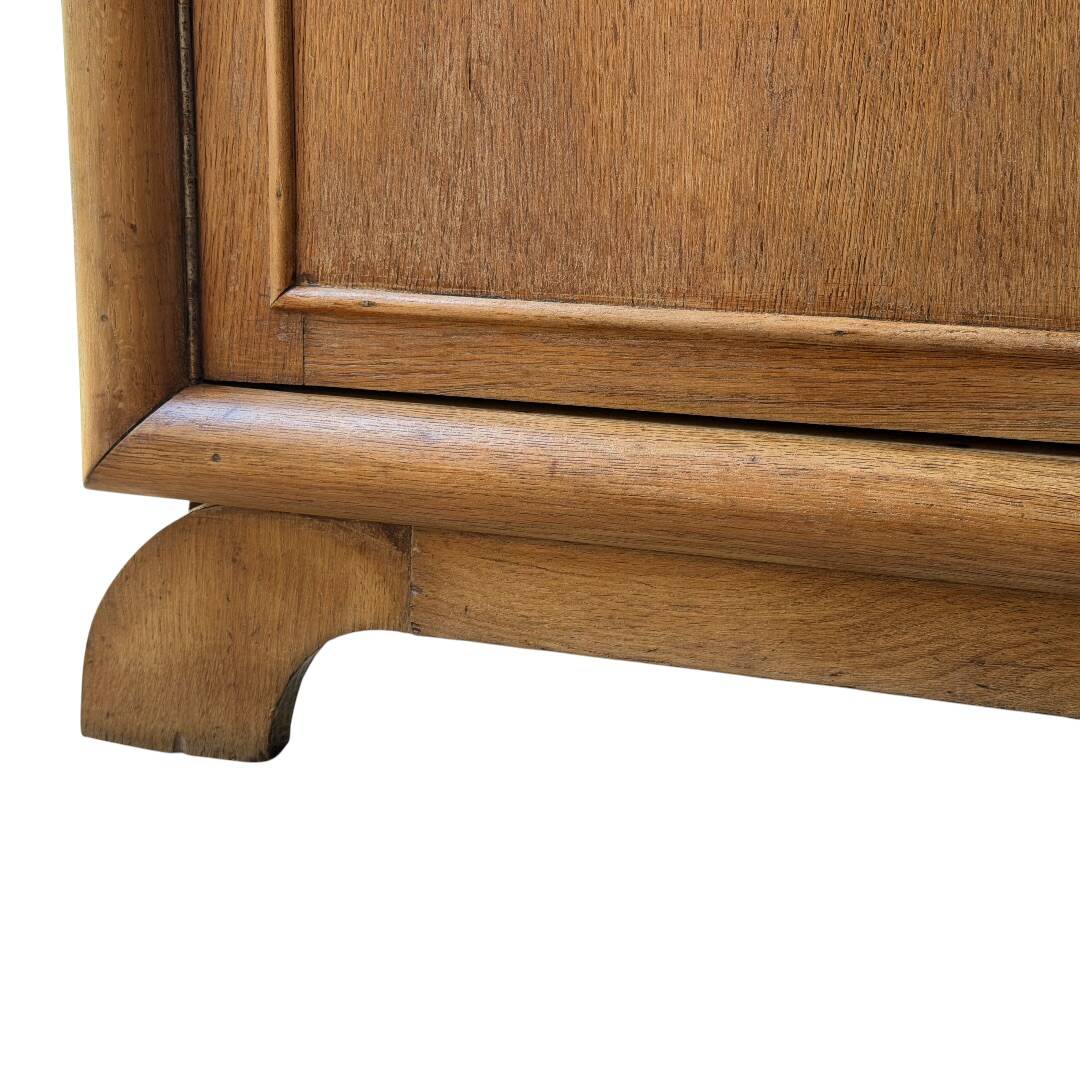 Commode asymétrique art déco chêne brut rénovée