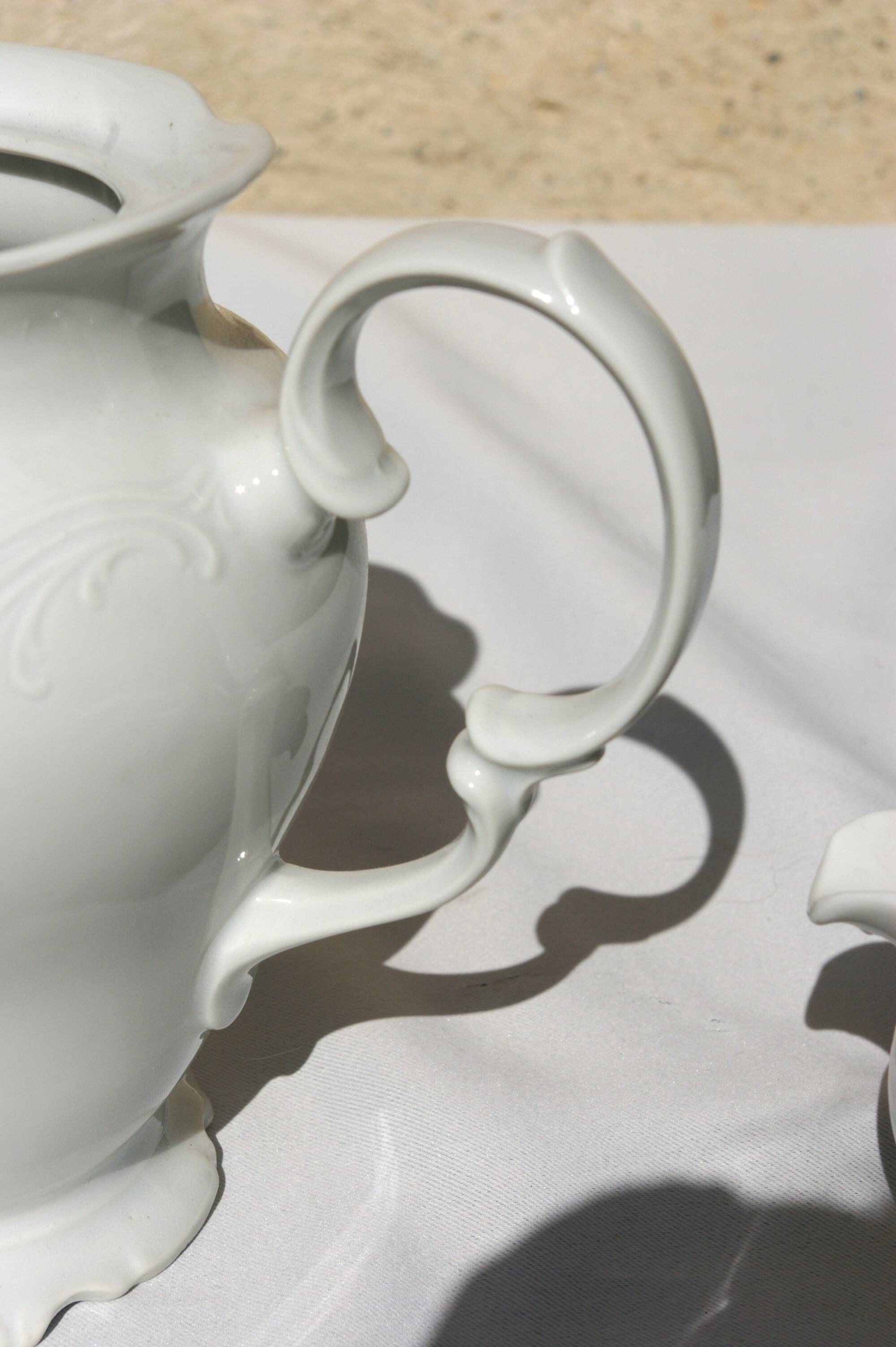 White Porcelain tea service with Louis XV reliefs WALBRZYCH