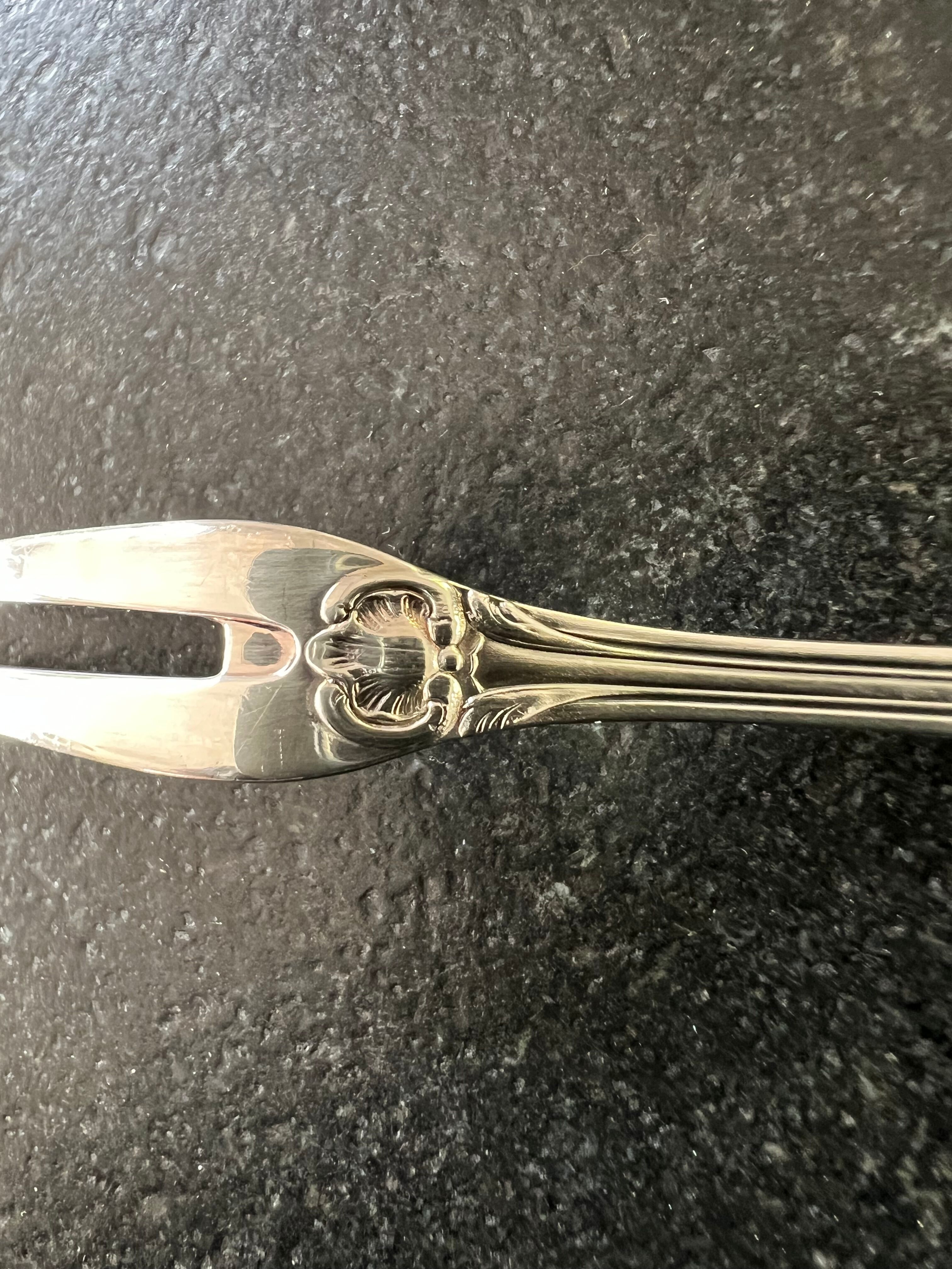 Snail forks from the house deetjen