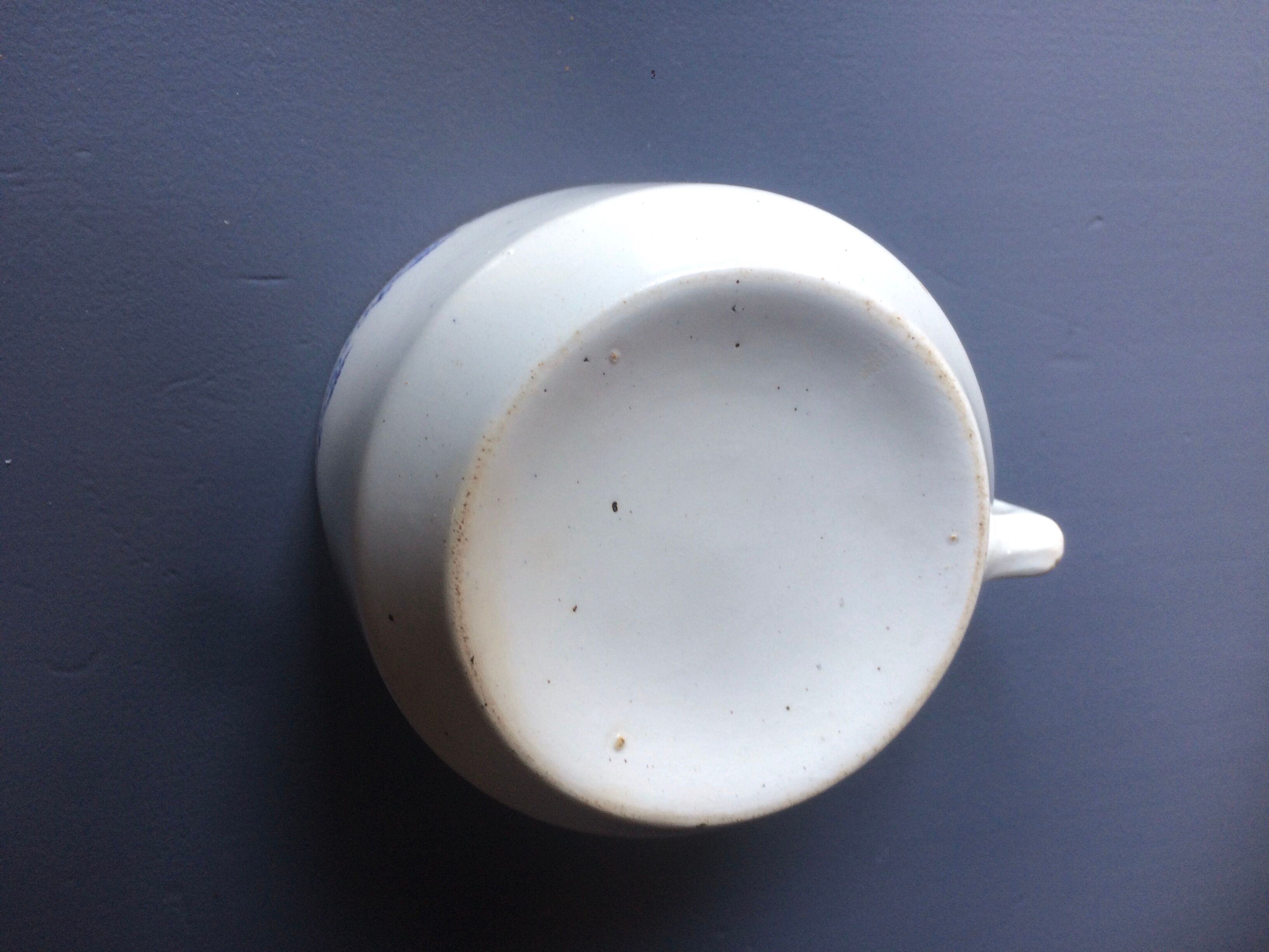 6 old bowls with old ceramic bowls