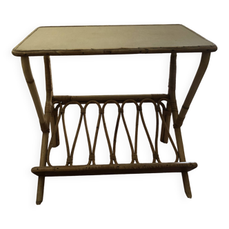 Table d'appoint en rotin / Porte-revues
