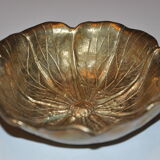 Empty-pocket flower in solid brass