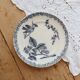 Assiette plate ancienne terre de fer - Onnaing - Décor végétal