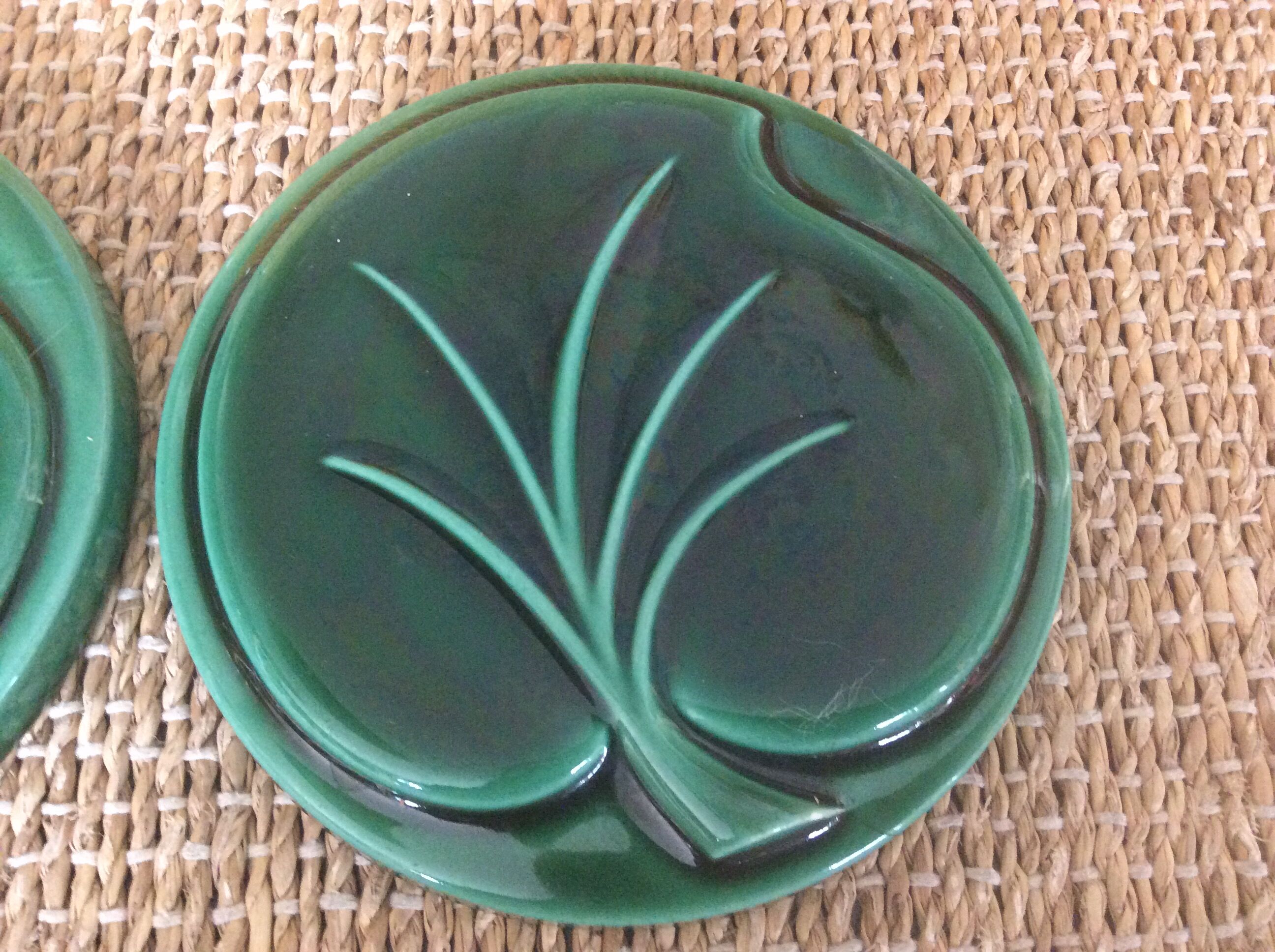 Slip bottle coasters