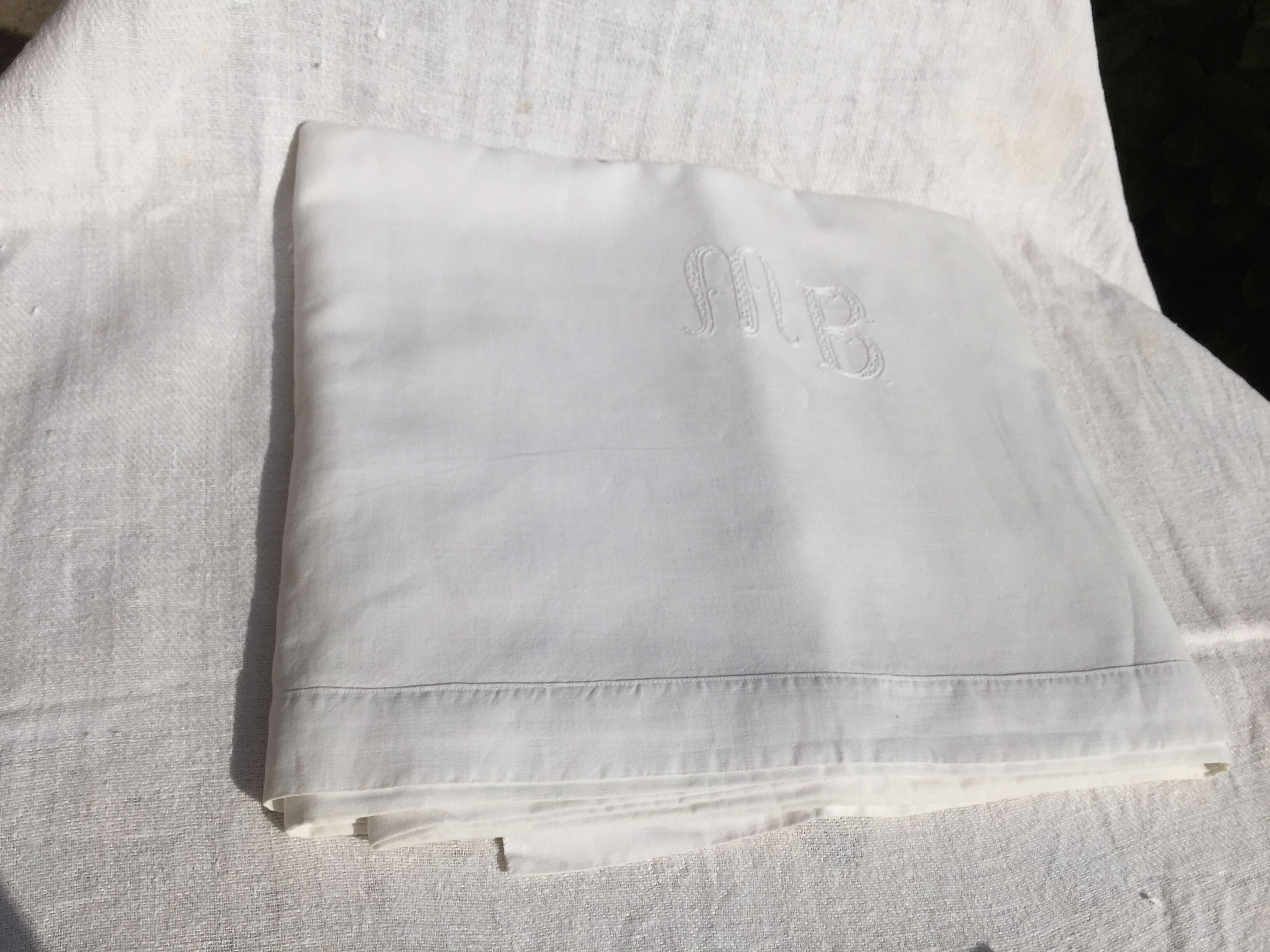 Set of sheets monogram