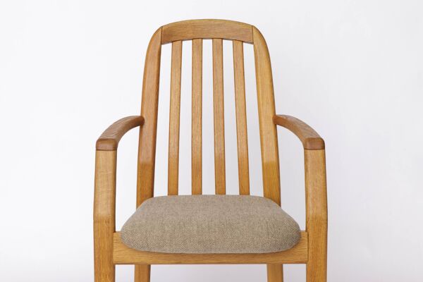 Ensemble de 5 chaises en chêne Dyrlund, chaises de salle à manger danoises des années 1970.