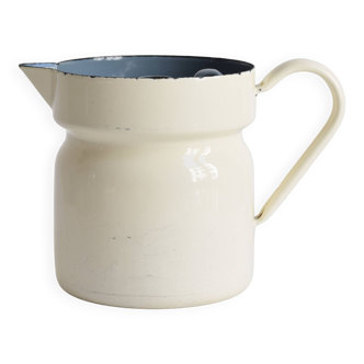 Pot à lait vintage en tôle émaillée avec couvercle