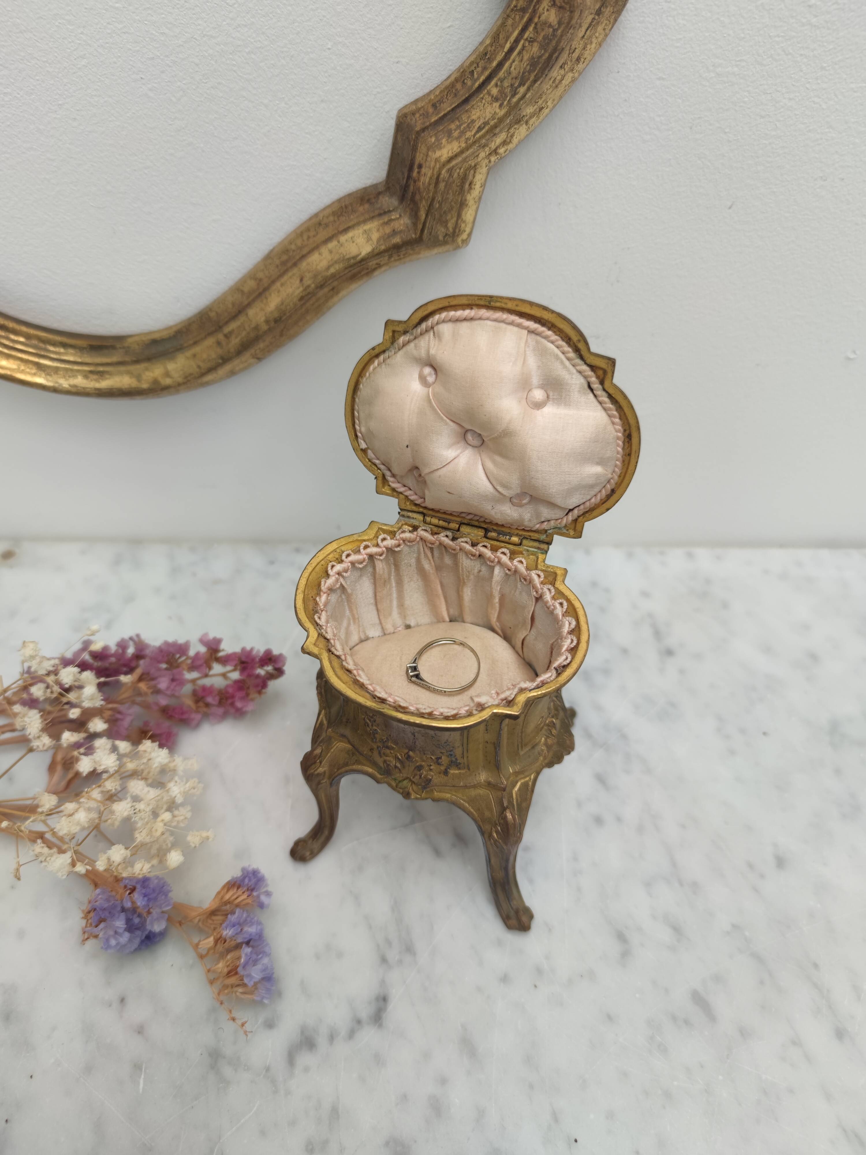 Boîte à bijoux, baguier en régule XIXème